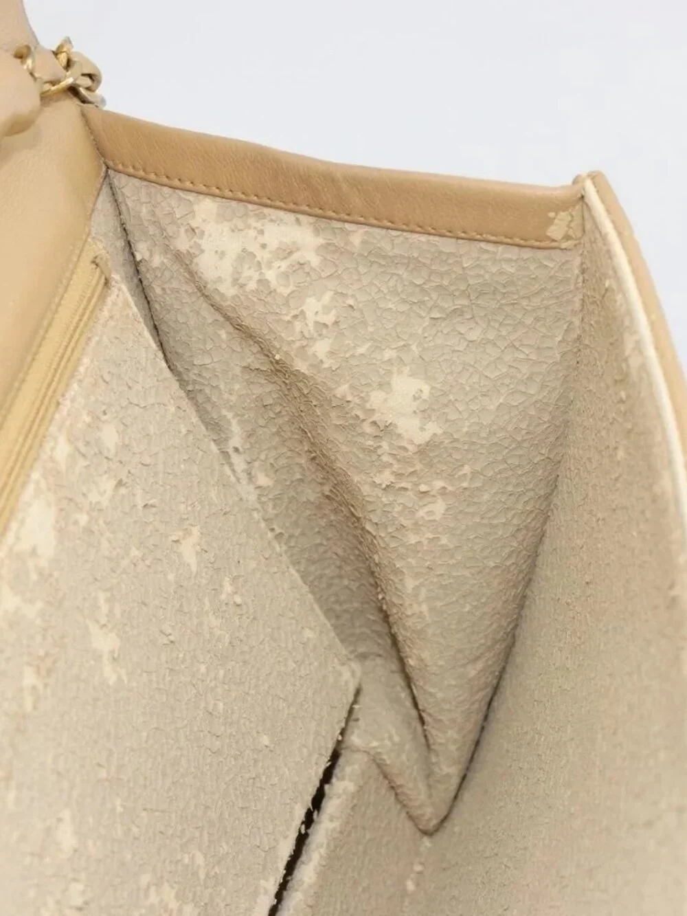 CHANEL Matelasse 25 Chain Shoulder Bag Lamb Skin Beige Gold CC Auth 182740